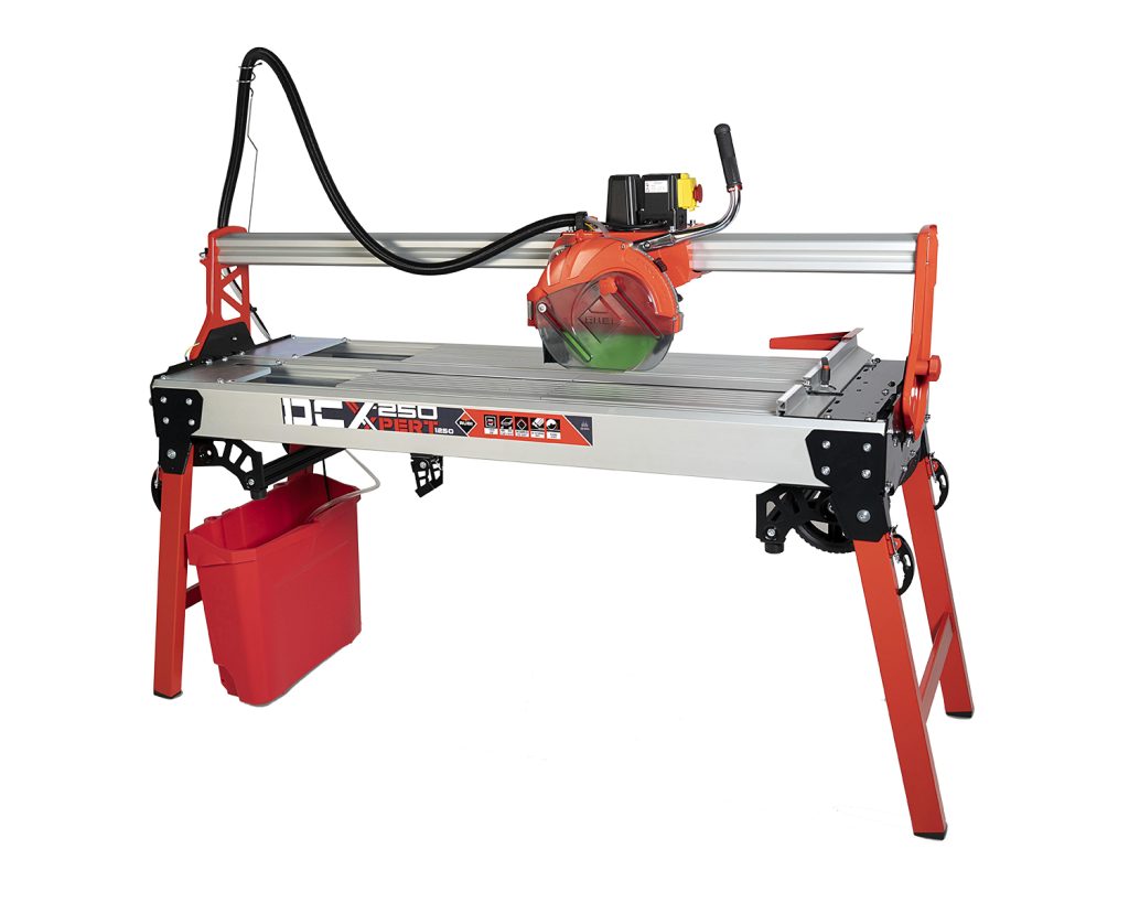 Slim tile cutter